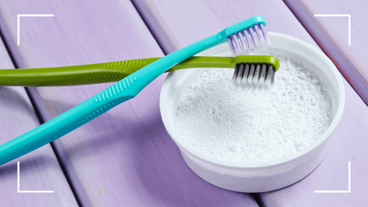 Bicarbonato de sodio para blanquear los dientes ¿Mito o realidad (1) Bicarbonato de sodio para blanquear los dientes: ¿Mito o realidad?